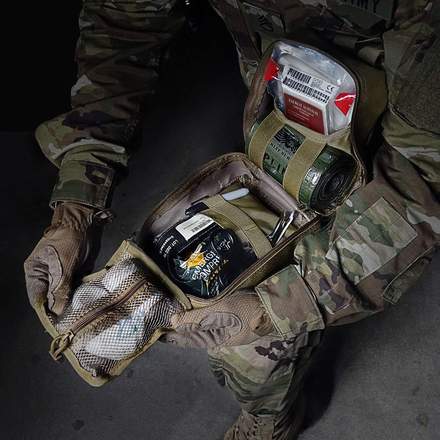 EVERLIT Emergency Trauma Kit, CAT GEN-7 Tourniquet 36" Splint, Military Combat Tactical IFAK for First Aid Response, Critical Wounds, Severe Bleeding Control (Black Camo)