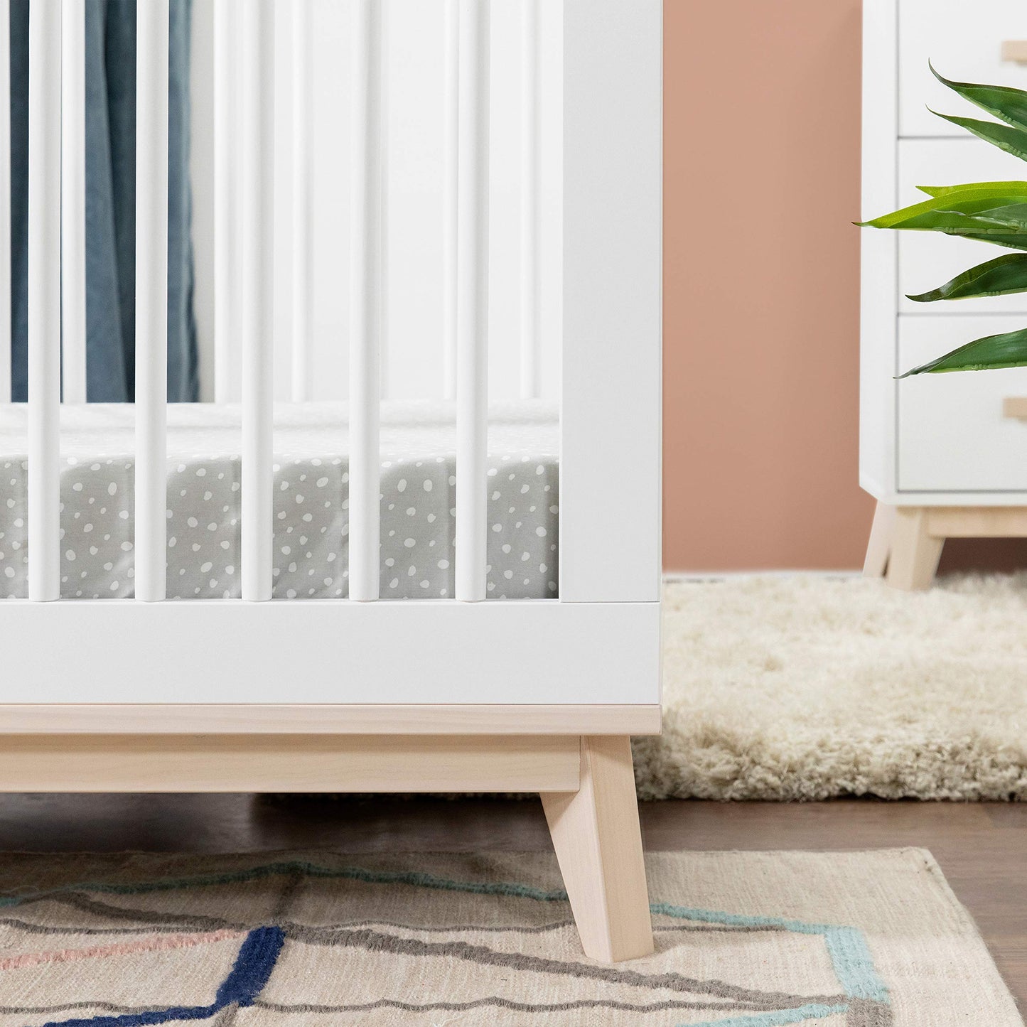 Babyletto Scoot 3-in-1 Baby Crib Convertible to Wooden Toddler Bed, Daybed - GREENGUARD Gold Certified - Easy Assembly, Made of 100% Solid Wood - Includes Toddler Conversion Kit - White/Washed Natural