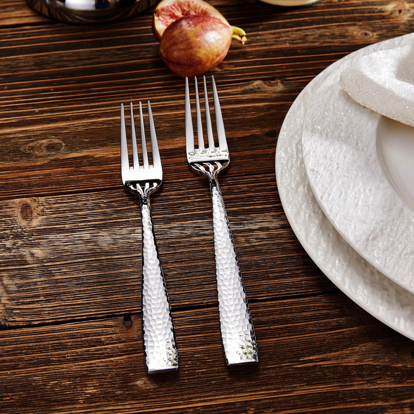 KEAWELL Premium 4-Piece 8.3" Louis Hammered Dinner Fork Set, 18/10 Stainless Steel, Squared Edge with Smooth Rounded Edges for Comfort, Dishwasher Safe (4, 8.3" Dinner Fork)