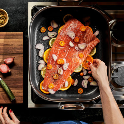 HexClad Hybrid 17 x 14 Inch Rectangular Nonstick Roasting Pan with Rack, Dishwasher-Friendly, Oven-Safe Up to 900°F, Compatible with All Cooktops