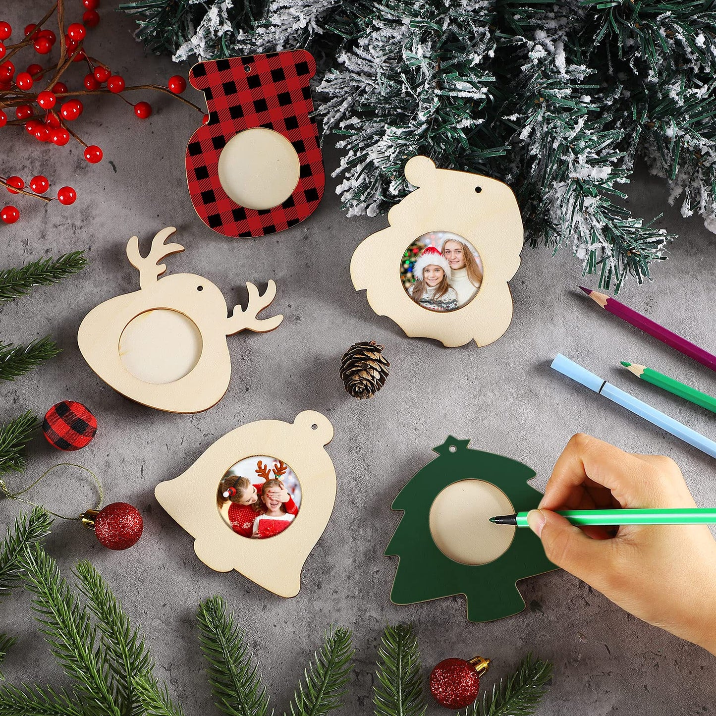 20 Pieces Christmas Wooden Photo Frame Ornaments Crafts Wood Picture Frame Ornaments Pack to Paint DIY Christmas Decor for Crafts Holiday Presents Home Tree Decoration(Cute Style)