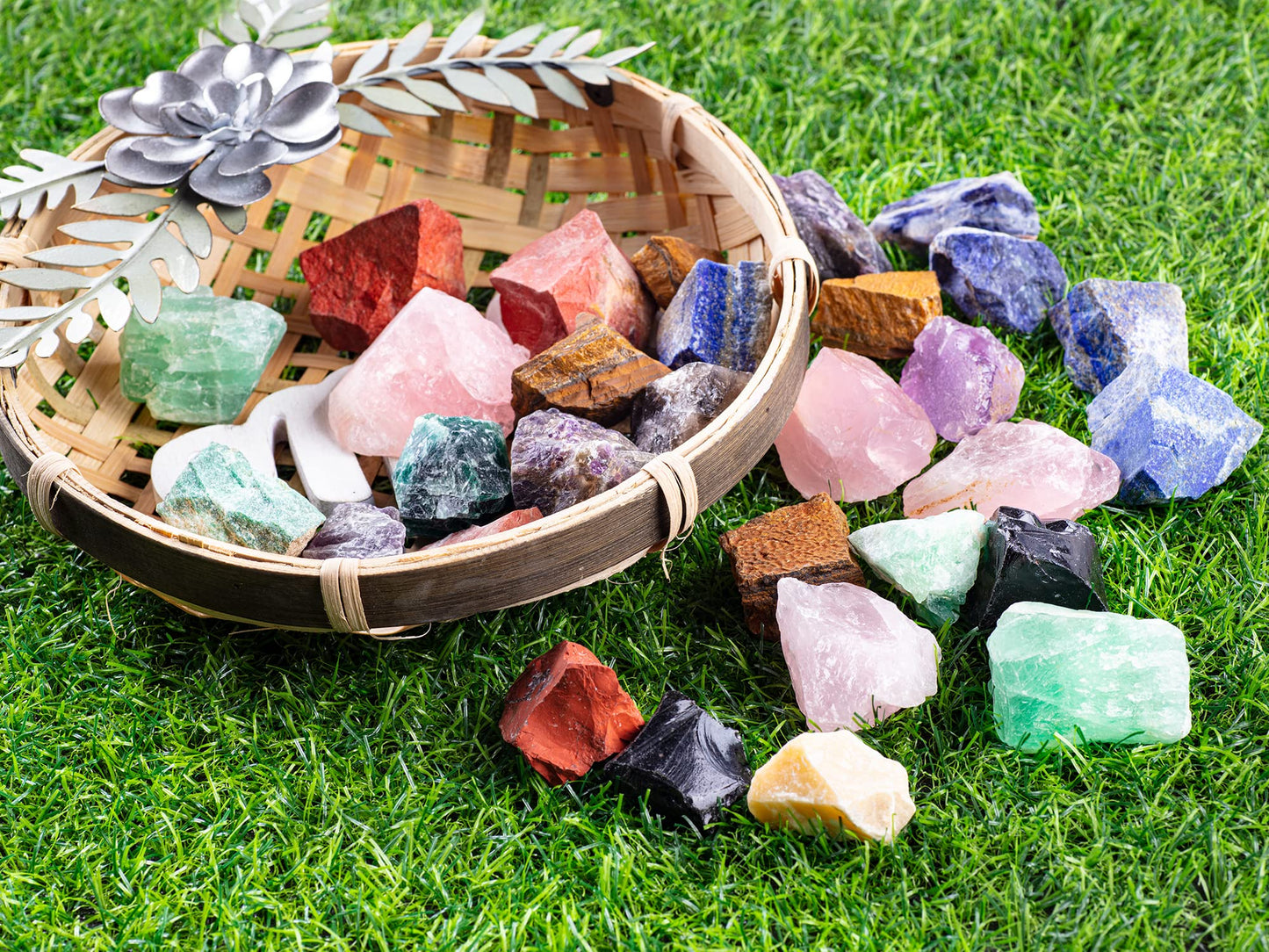 UU UNIHOM 3 lbs Bulk Rough Madagascar Stones Mix Large 1" Natural Raw Stones Crystal for Tumbling, Cabbing, Fountain Rocks, Decoration,Polishing, Wire Wrapping, Wicca Reiki Crystal Healing