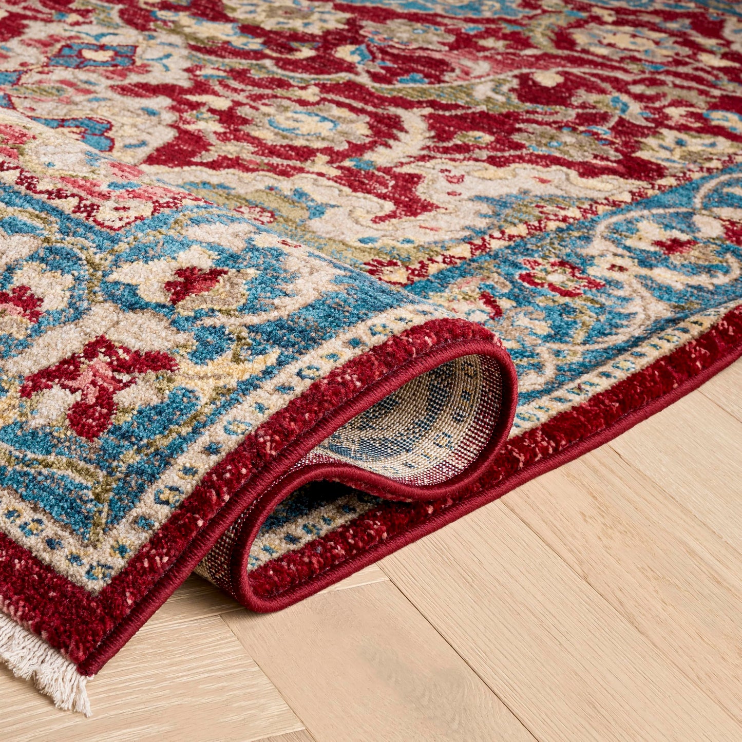 SAFAVIEH Area Rug 8x10 - Kashan Collection - Large - Red & Blue, Traditional Oriental Design, Non-Shedding & Easy Cleaning, Ideal for Living Room, Bedroom, Office, Dining Space (KSN307Q)