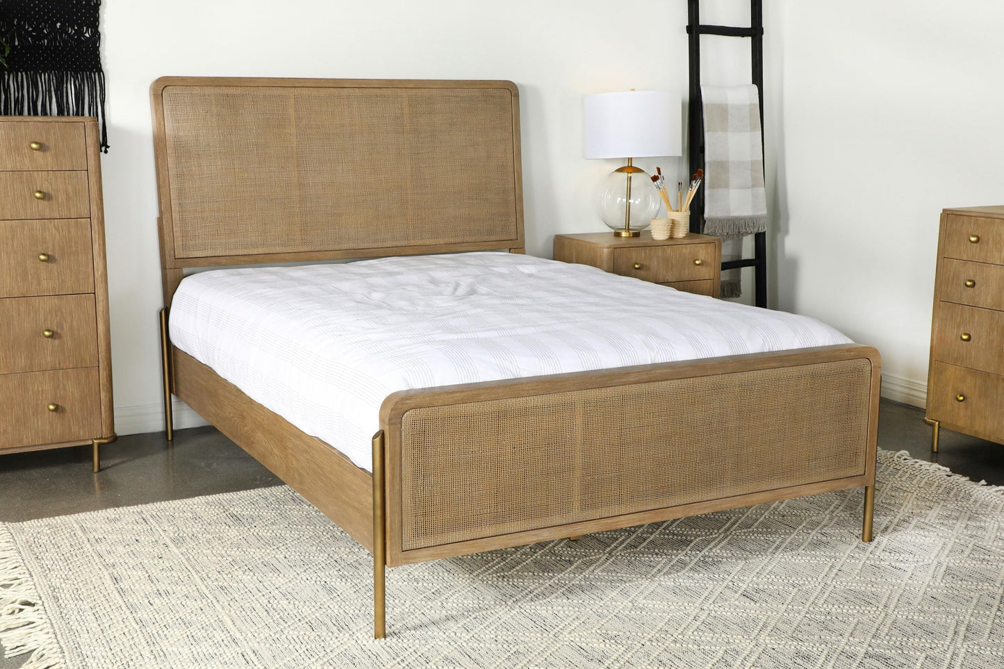 Coaster Home Furnishings - Arini - Wood - Rattan Eastern King Panel Bed with Woven Cane, Metal Tube Legs, and Tall Headboard - Bedroom - Sand Wash and Natural Cane - 224300KE