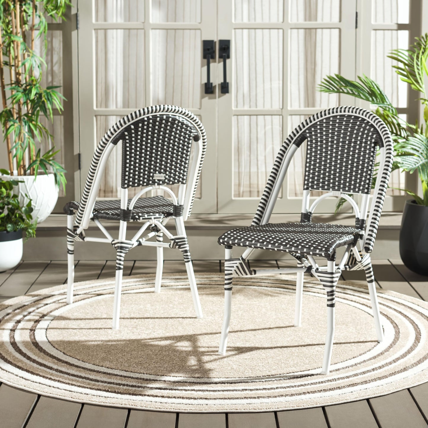 SAFAVIEH Outdoor - Torino Bistro Chair Set of 2 - Grey & White - Faux Wicker & Aluminum Frame - Bistro Side Chair Design - Ideal for Patio, Deck, Sunroom, Dining Area, 18" Seat Height (PAT7550E-SET2)