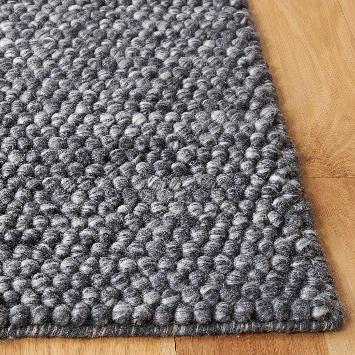 SAFAVIEH Area Rug 6x9 - Natura Collection - Dark Grey, Handmade Wool Blend, Textured Design, Ideal for Living Room, Bedroom, Dining Space (NAT620H)
