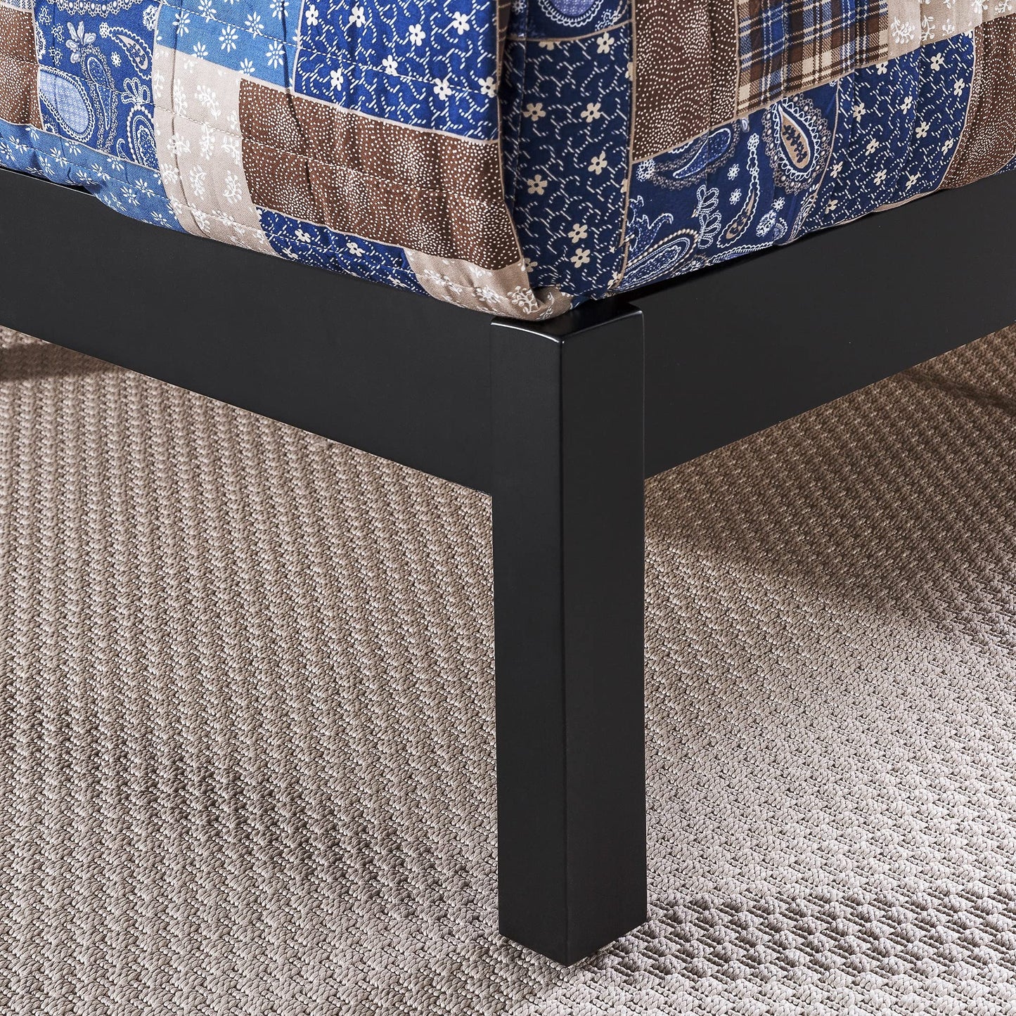 Zinus Santiago Wood Platform Bed Frame, Wood Slat Support, No Box Spring Needed, Easy Assembly, King, Black