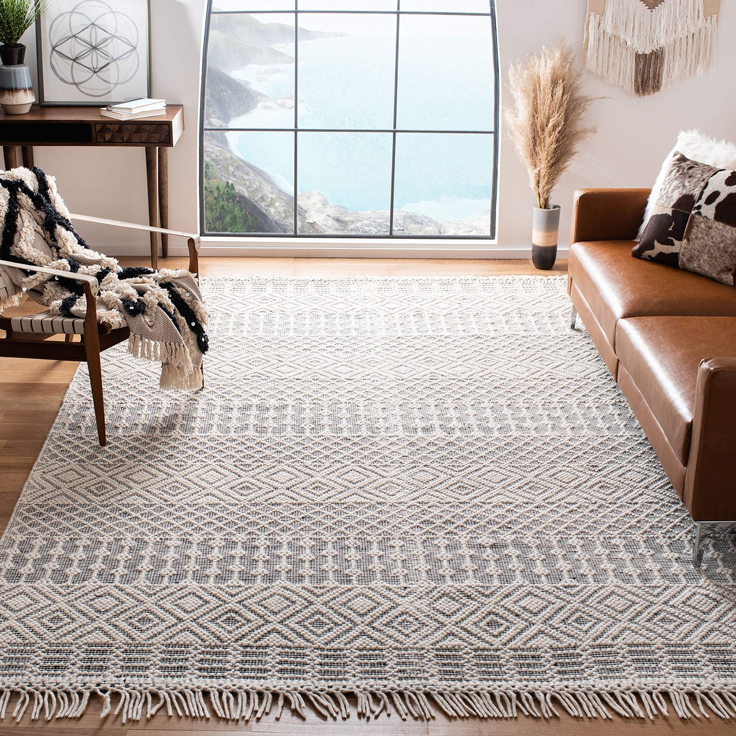 SAFAVIEH Natura Collection Area Rug - 9' x 12', Ivory & Black, Handmade Moroccan Boho Wool Fringe, Ideal for High Traffic Areas in Living Room, Bedroom (NAT852Z)
