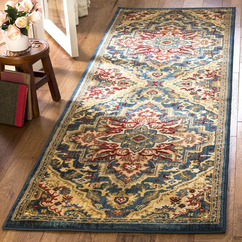 SAFAVIEH Kashan Collection Runner Rug - 2'6" x 6', Blue & Beige, Non-Shedding & Easy to Clean, Ideal for Bedroom, Hallway, Foyer, Kitchen, Entryway (KSN304B)