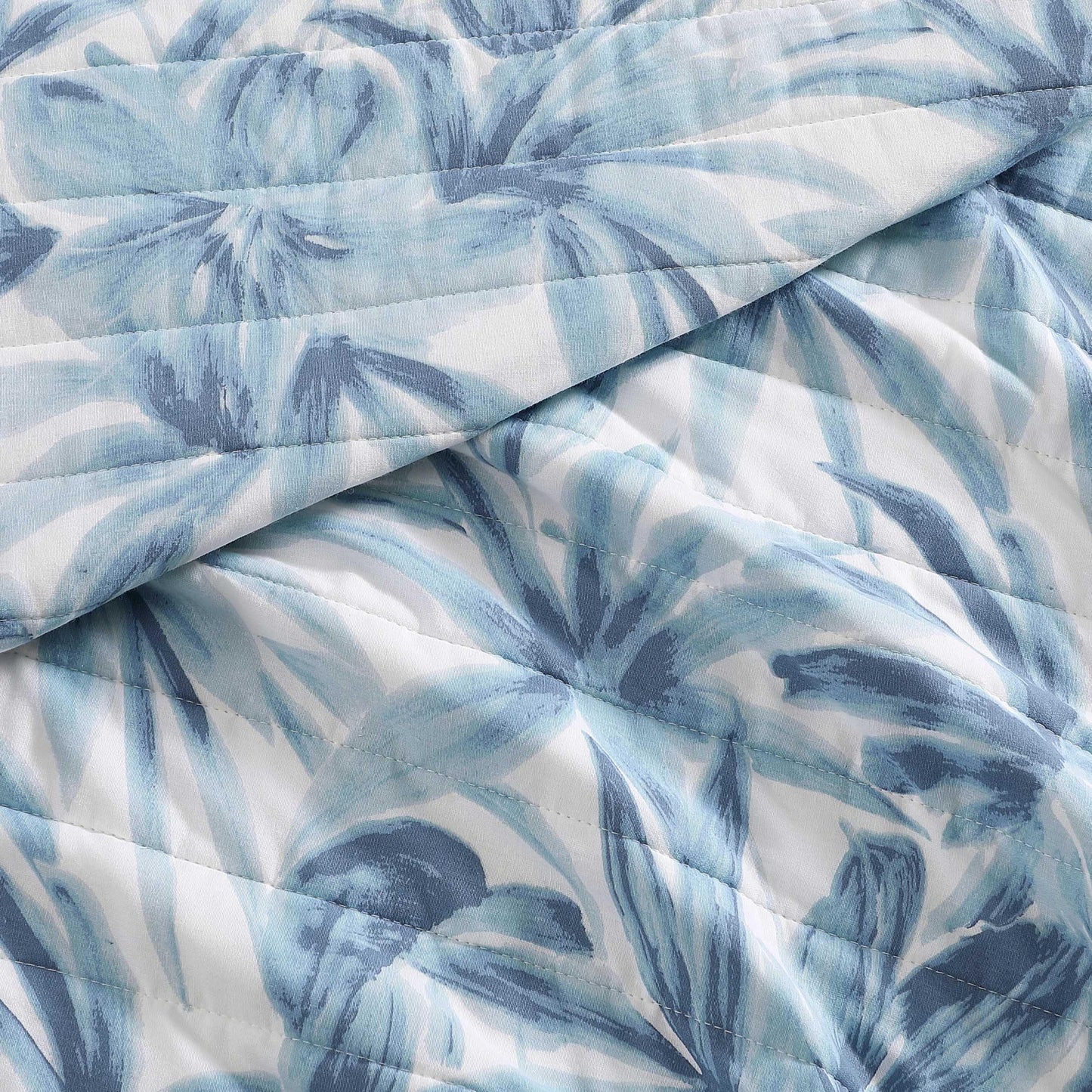 Tommy Bahama - King Quilt Set, Luxurious Bedding with Matching Shams, Coastal Inspired Room Essentials (Aubrey Blue, King)