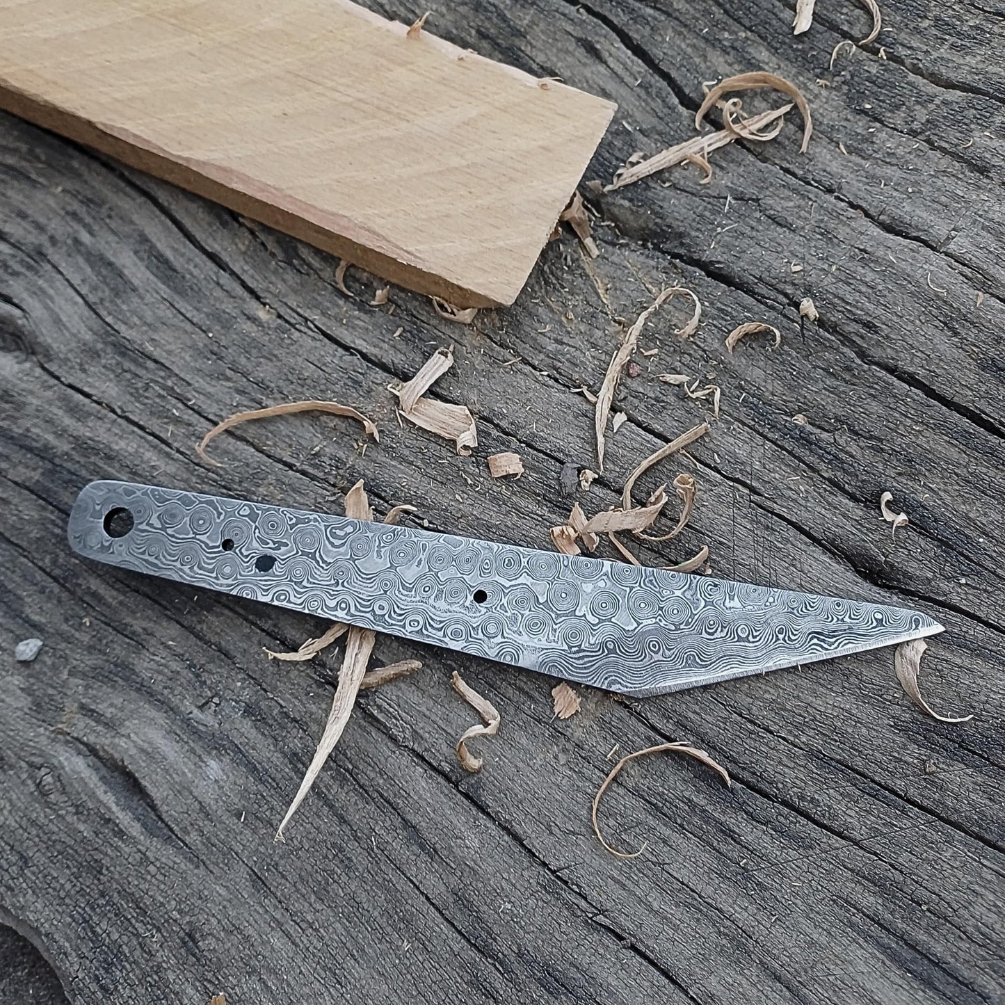 HAWK KNIVES Handmade Damascus Steel Blade Kiridashi Knife - 2.5 in Professional Woodworking, Marking, Wood Carving Tool & Leather Sheath