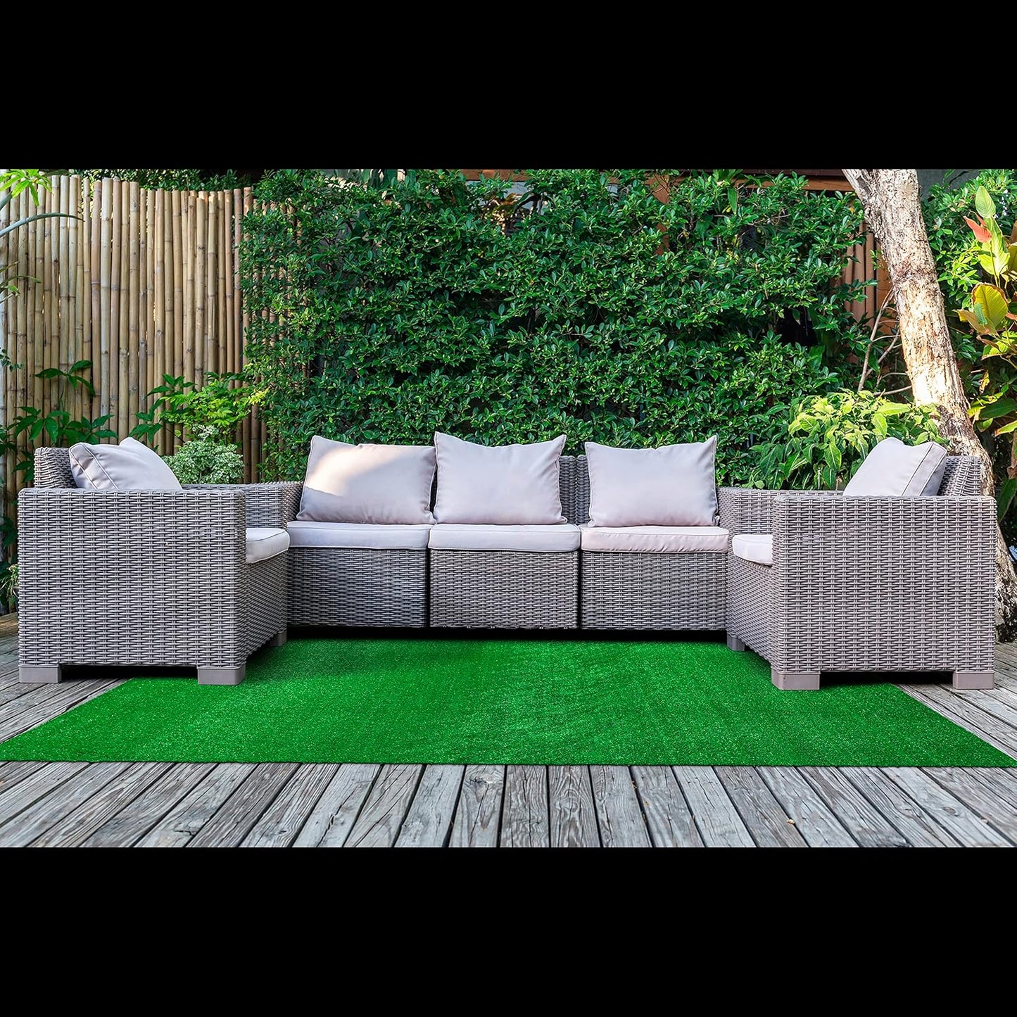 Garland Rug Large Indoor/Outdoor Area Rug 3 ft. x 5 ft., Green Artificial Grass